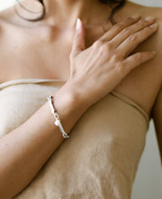 Load image into Gallery viewer, Bar Link Bracelet
