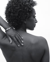 Load image into Gallery viewer, Casa Spratling Double Link Ribbon Bracelet
