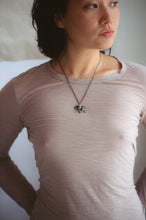 Load image into Gallery viewer, Aesa Prancer Necklace
