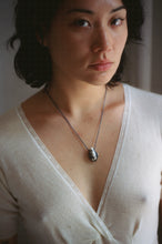 Load image into Gallery viewer, Aesa Large Pata Suave Necklace
