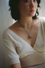 Load image into Gallery viewer, Aesa Large Pata Suave Necklace

