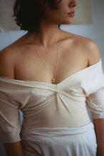 Load image into Gallery viewer, Aesa Small Pata Suave Necklace
