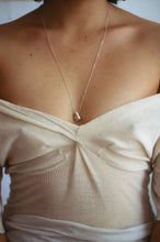 Load image into Gallery viewer, Aesa Small Pata Suave Necklace
