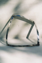 Load image into Gallery viewer, Articulated Panel Collar
