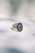 Load image into Gallery viewer, Carved Medusa Signet Ring
