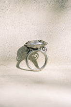 Load image into Gallery viewer, Postmodern Silver and Gold Accent Pod Ring
