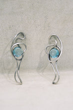 Load image into Gallery viewer, Knotted Wire and Topaz Mixed Metal Earrings
