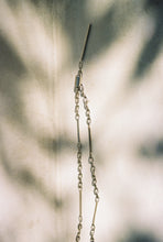 Load image into Gallery viewer, 1990's Bar Threaded Lariat Chain
