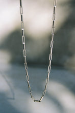 Load image into Gallery viewer, Perfect Paperclip Chain
