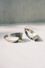 Load image into Gallery viewer, Modernist Ribbon Drop Earrings
