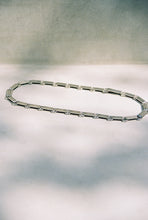 Load image into Gallery viewer, Casa Spratling Double Ribbon Link Chain

