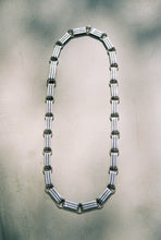 Load image into Gallery viewer, Casa Spratling Double Ribbon Link Chain
