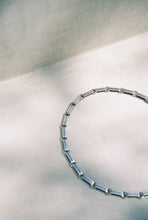 Load image into Gallery viewer, Casa Spratling Single Ribbon Link Chain
