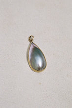 Load image into Gallery viewer, Mabe Pearl Gold Bezel Pendant

