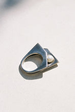 Load image into Gallery viewer, Geometric Ring with Pearl
