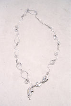 Load image into Gallery viewer, Wire Sculpture Art Chain
