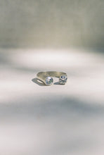 Load image into Gallery viewer, French Modernist Open Quartz Ring
