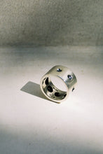 Load image into Gallery viewer, Casa Spratling Melted Indent Band
