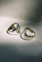 Load image into Gallery viewer, Casa Spratling Heavy Domed Signet Ring
