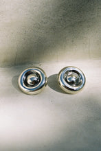 Load image into Gallery viewer, Casa Spratling Bullseye Earrings
