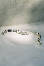 Load image into Gallery viewer, Casa Spratling Double Link Ribbon Bracelet
