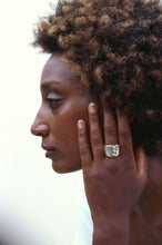 Load image into Gallery viewer, Casa Spratling Triple Ball Dome Ring
