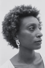 Load image into Gallery viewer, Casa Spratling Deco Design Earrings
