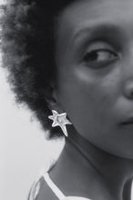 Load image into Gallery viewer, Casa Spratling Concha Spiral Earrings
