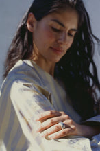 Load image into Gallery viewer, Brutalist Lapis Cabochon Ring
