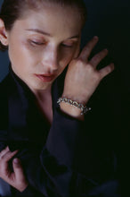 Load image into Gallery viewer, Chunky Rolo Link Toggle Bracelet
