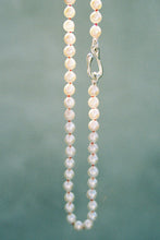 Load image into Gallery viewer, Pearl Hook Necklace in Silver
