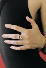 Load image into Gallery viewer, Mid-Century Swooping Pearl Ring
