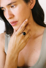 Load image into Gallery viewer, Round Onyx Signet Ring

