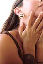 Load image into Gallery viewer, Casa Spratling Bullseye Earrings
