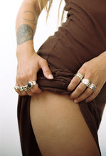 Load image into Gallery viewer, Casa Spratling Heavy Domed Signet Ring
