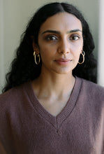 Load image into Gallery viewer, GOLD HOOPS 7
