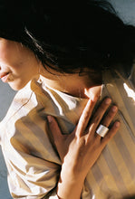 Load image into Gallery viewer, 1985 Artist Signed Postmodern Tube Ring
