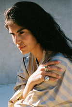 Load image into Gallery viewer, Open Twin Jade Ring
