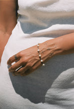 Load image into Gallery viewer, Pearl Chain Bracelet

