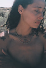 Load image into Gallery viewer, Italian Gold Figure-8 Curb Chain
