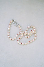 Load image into Gallery viewer, Pearl Hook Necklace in Silver
