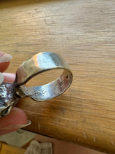 Load image into Gallery viewer, Brutalist Abstract Splash Ring
