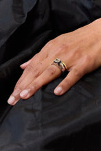 Load image into Gallery viewer, Narrow Edge Gold Band

