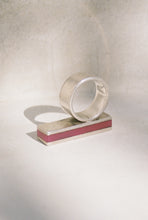 Load image into Gallery viewer, Resin Riveted Panel Ring

