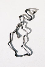 Load image into Gallery viewer, 1965 Veikko Hamara Wirework Pendant
