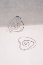 Load image into Gallery viewer, Wavy Spiral Hoops
