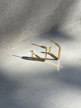 Load image into Gallery viewer, GOLD HOOPS 2
