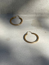 Load image into Gallery viewer, GOLD HOOPS 5
