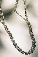 Load image into Gallery viewer, Puffy Mariner Link Necklace
