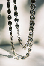 Load image into Gallery viewer, Puffy Mariner Link Necklace
